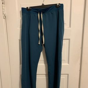 Figs Livingston - Basic Scrub Pants (women’s)